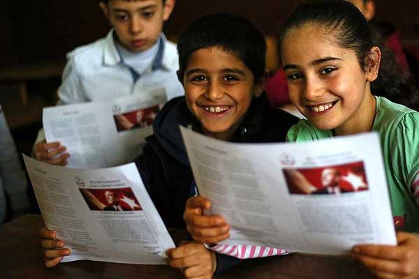 سليم شهادات دراسية لأكثر من 600 ألف تلميذ سوري