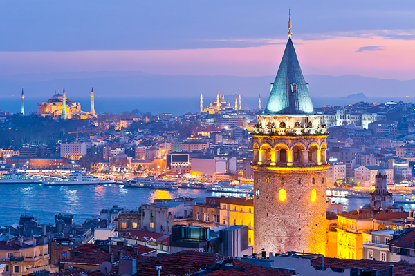تركيا تسعى لزيادة عدد السيّاح في 2018