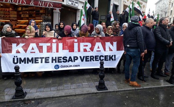 احتجاجات أمام القنصلية الإيرانية في إسطنبول